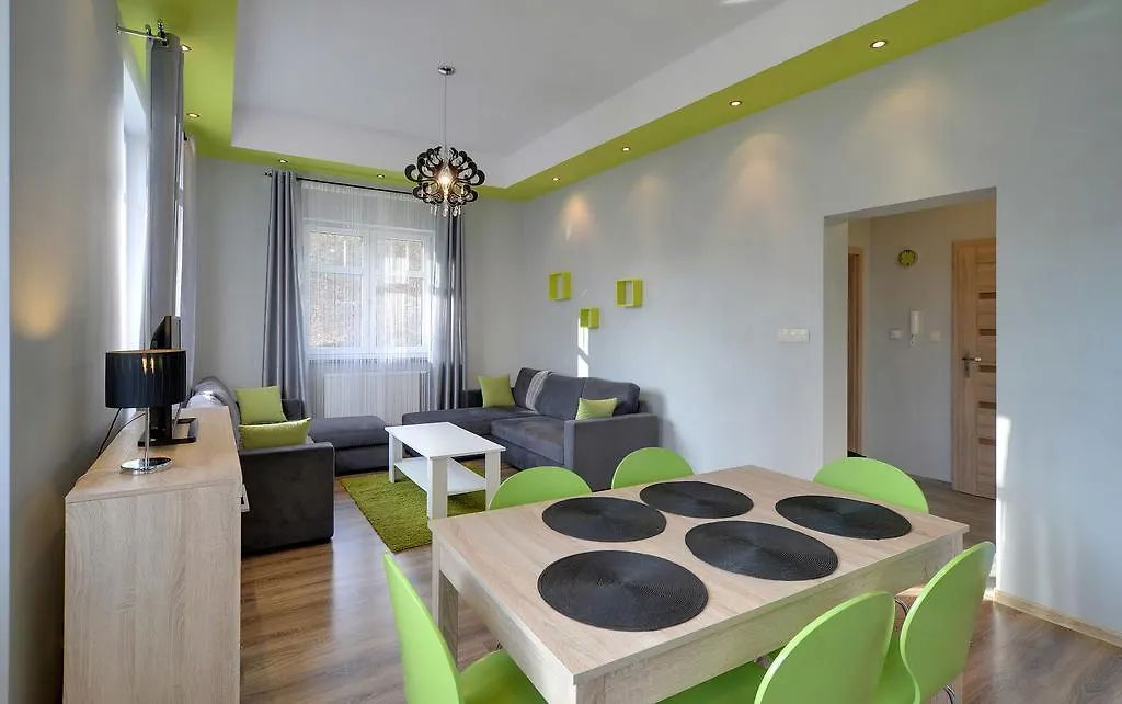 Apartament Glamour , Przestronny, Komfortowy, Blisko Szlakow Karpacz Apartment